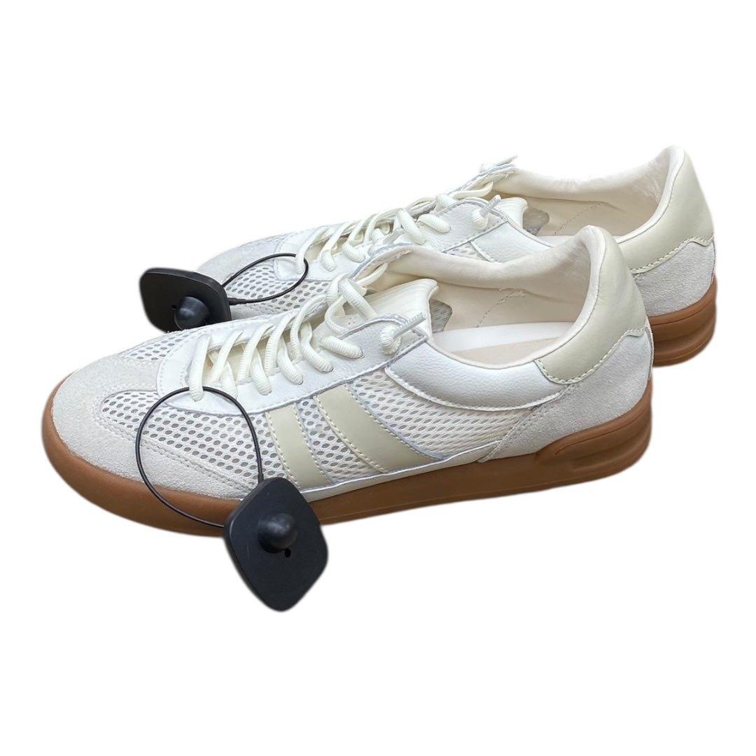 Shoes Sneakers By Steve Madden In White, Size:9.5