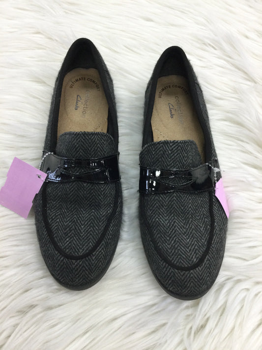 Shoes Flats By Clarks In Grey, Size:6