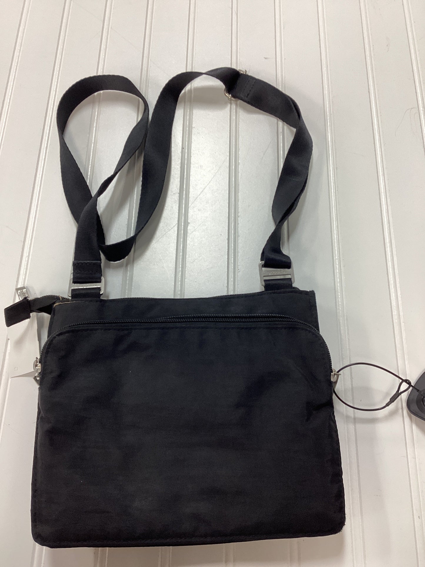 Crossbody By Baggallini In Black, Size:Medium