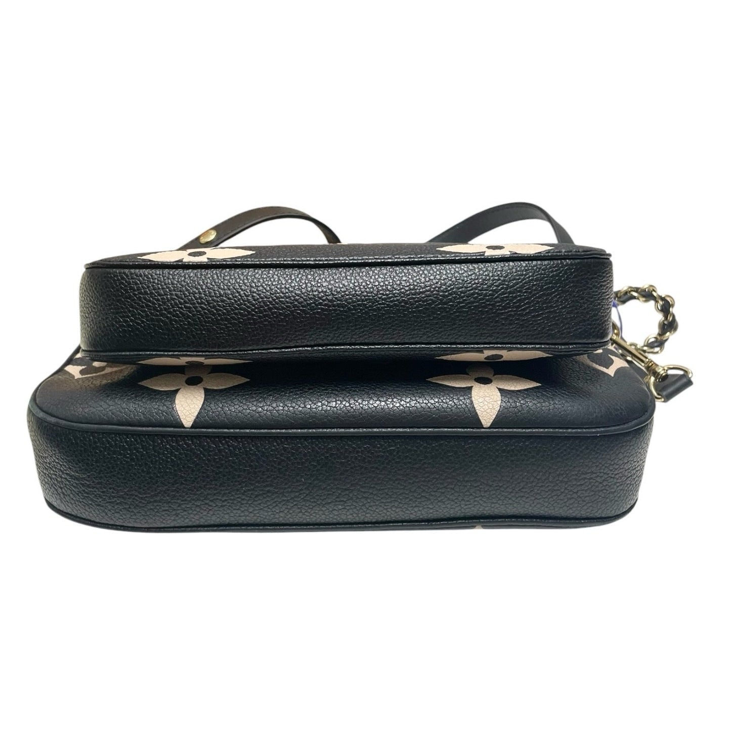 Crossbody Luxury Designer By Louis Vuitton, Size: Medium