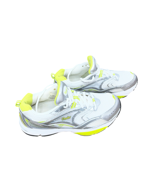 Shoes Athletic By Clothes Mentor In White, Size:8