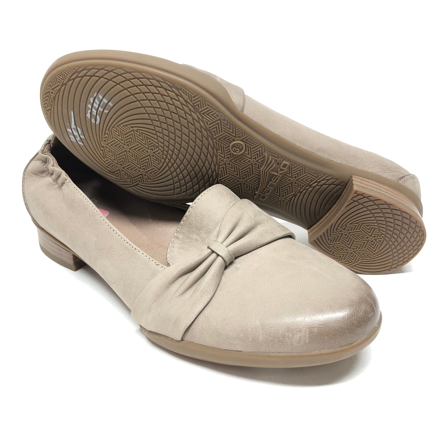 Shoes Flats By Dansko In Taupe, Size: 8.5