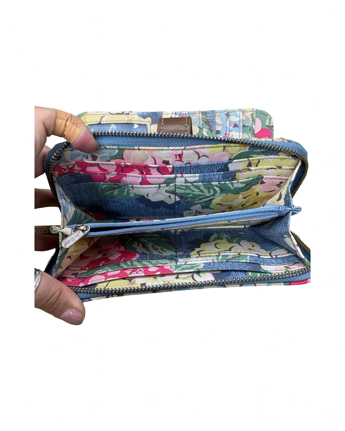 Wallet By Clothes Mentor In Floral Print, Size:Medium