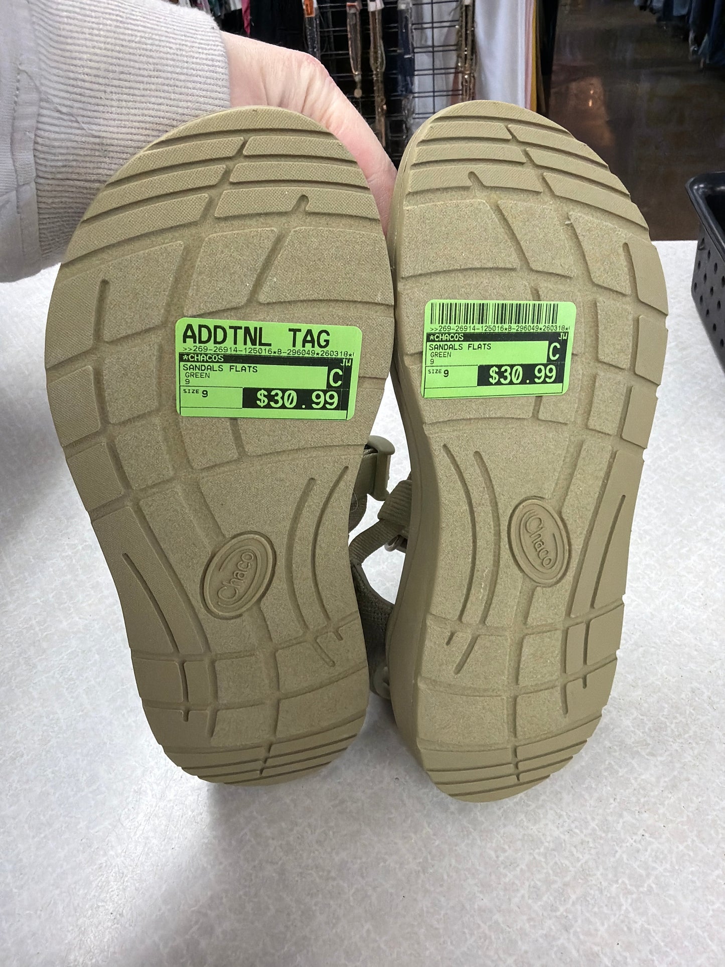 Sandals Flats By Chacos In Green, Size:9