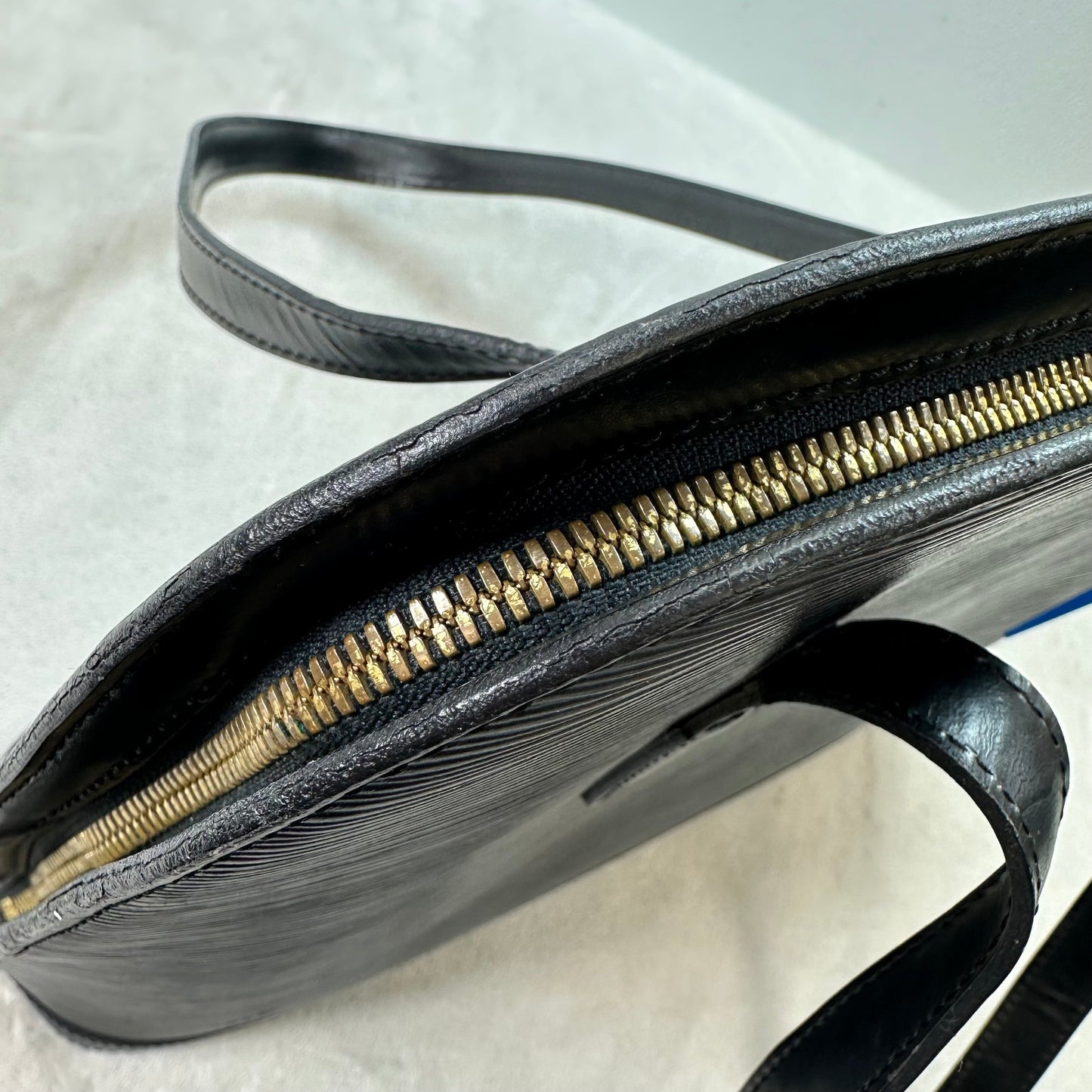 EPI LUSSAC Handbag Luxury Designer By Louis Vuitton, Size: Medium