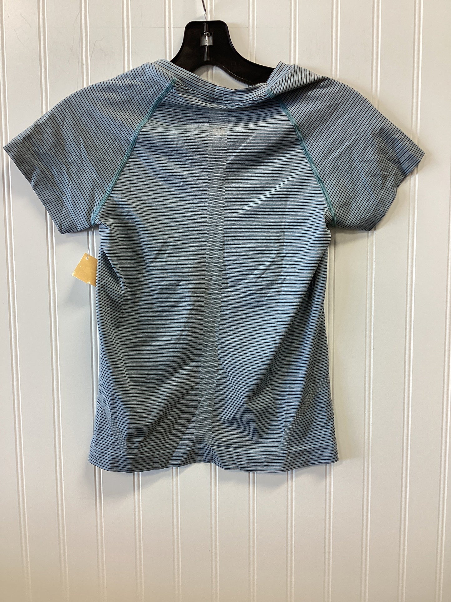 Athletic Top Ss By Lululemon In Blue, Size:4