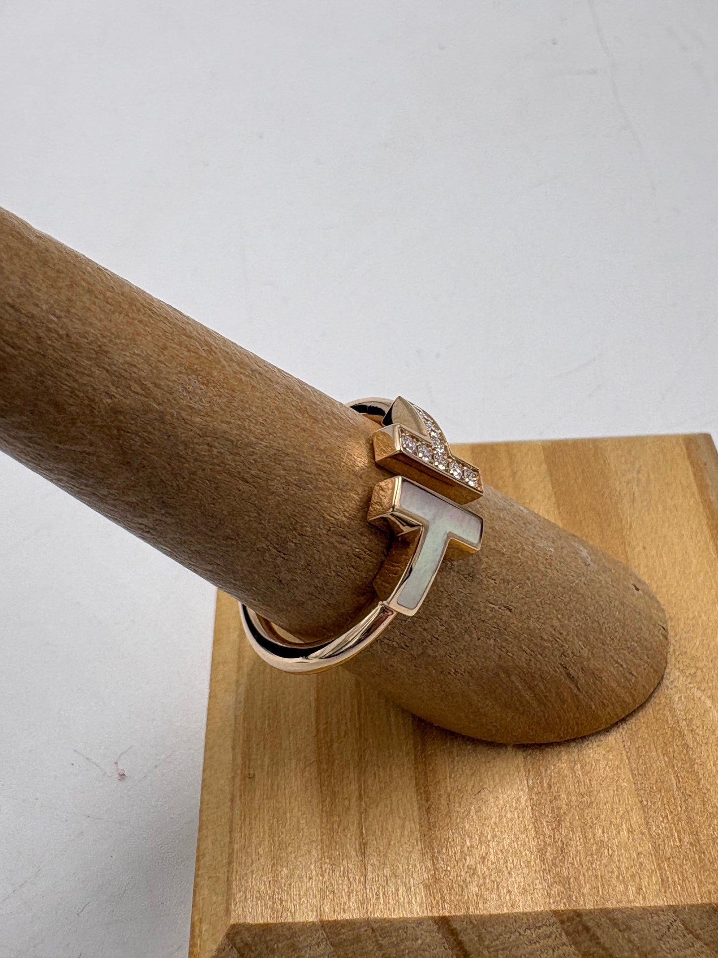 Tiffany & Company 18K Rose Gold T Wire Luxury Ring, Size: 7