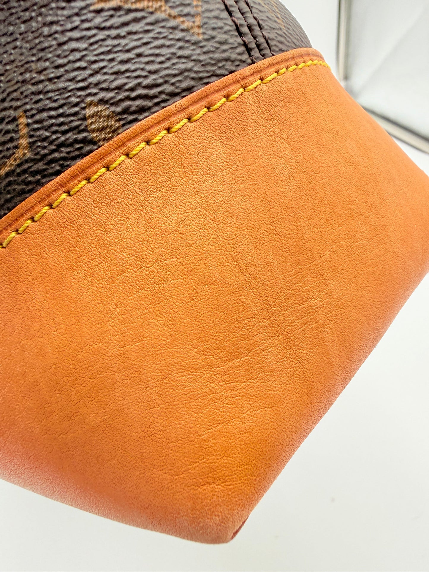 Handbag Luxury Designer By Louis Vuitton In Brown, Size:Medium