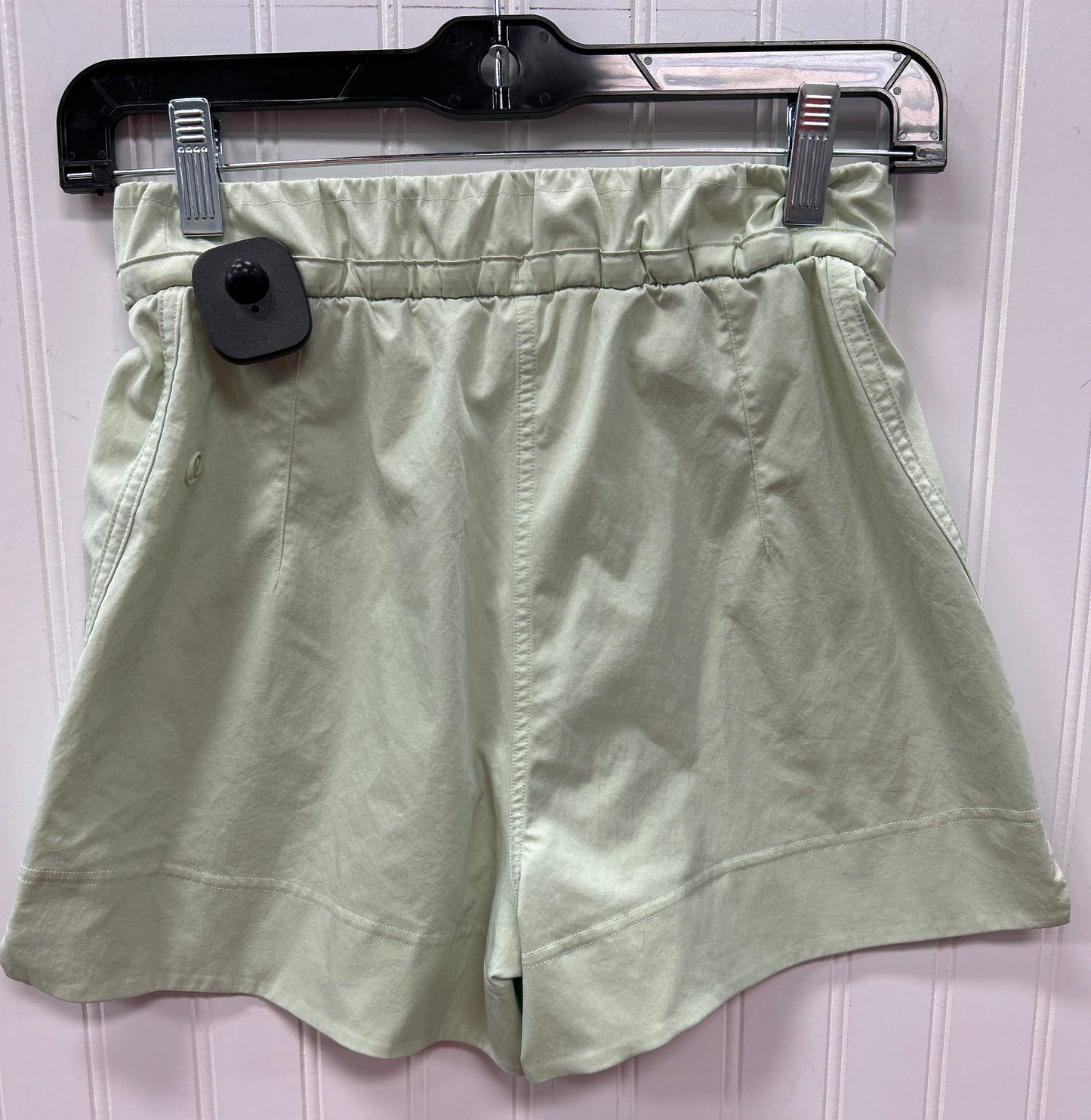 Athletic Shorts By Lululemon In Green, Size:Xxs