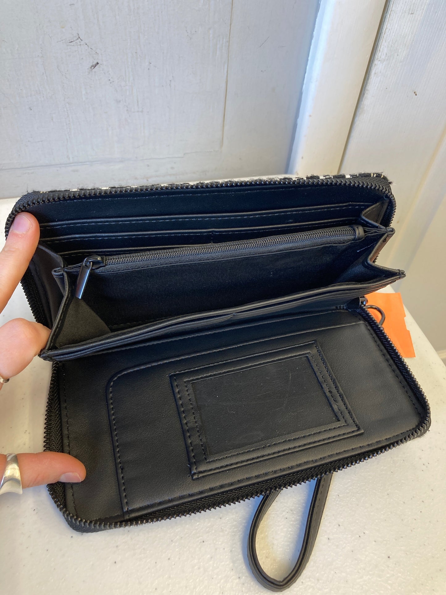 Wristlet By Betsey Johnson In Black & White, Size:Small