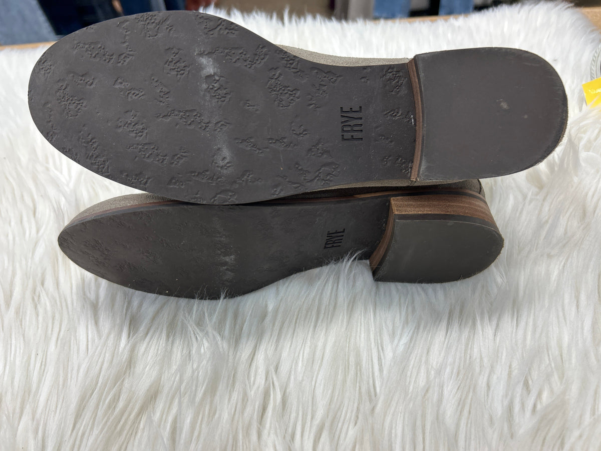 Boots Designer By Frye In Grey, Size:8