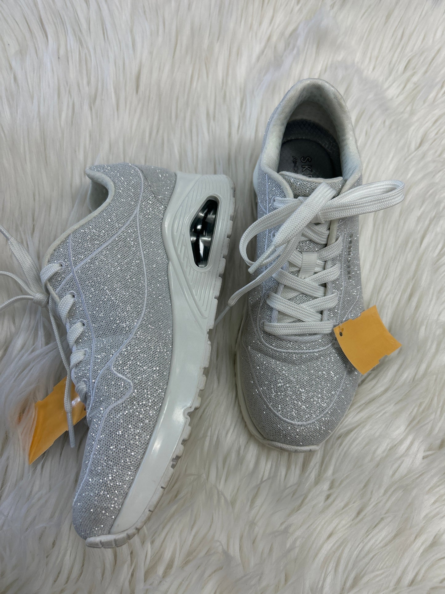 Shoes Athletic By Skechers In Silver, Size:6