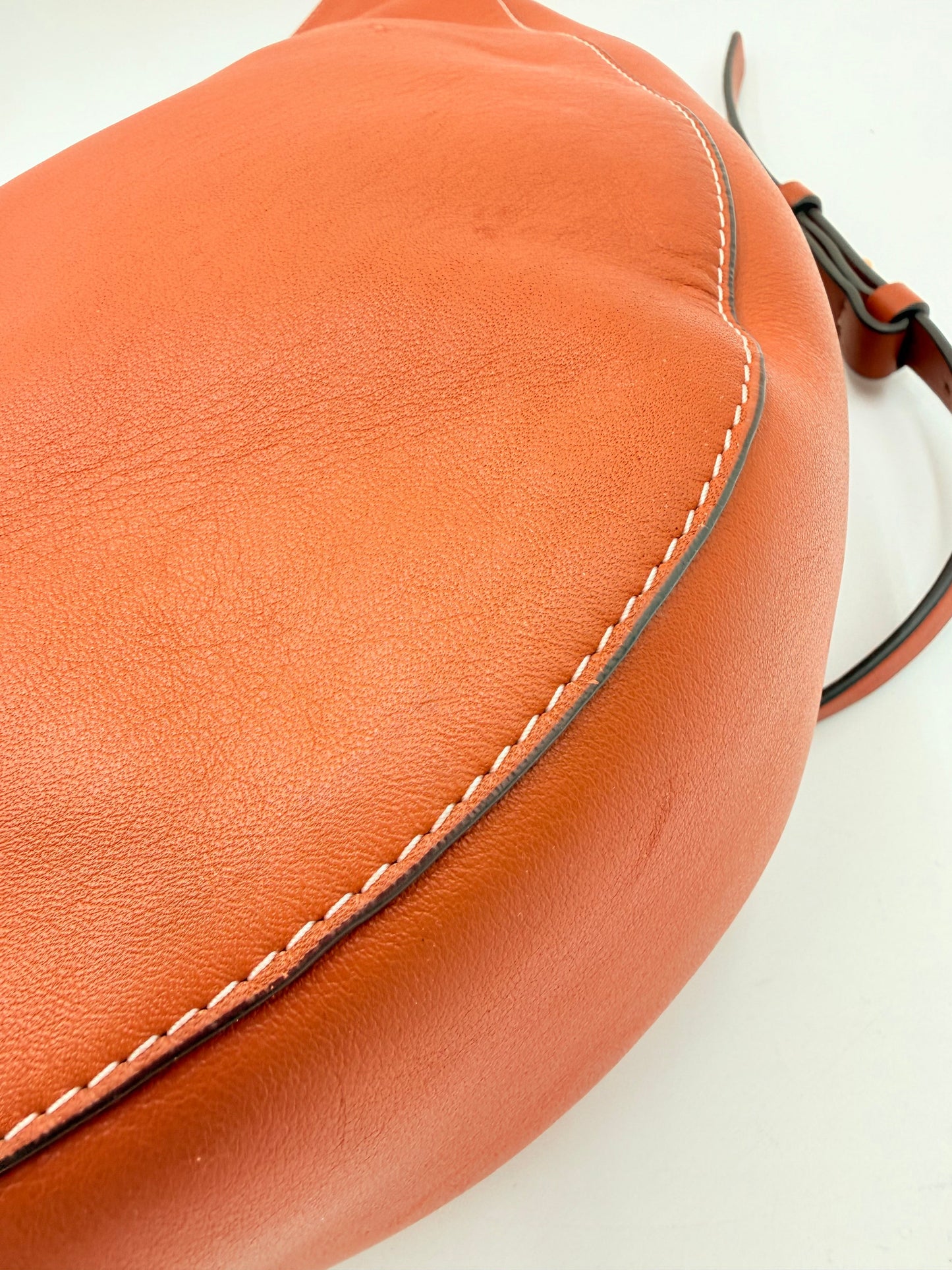 Crossbody Designer By Tory Burch, Size: Large