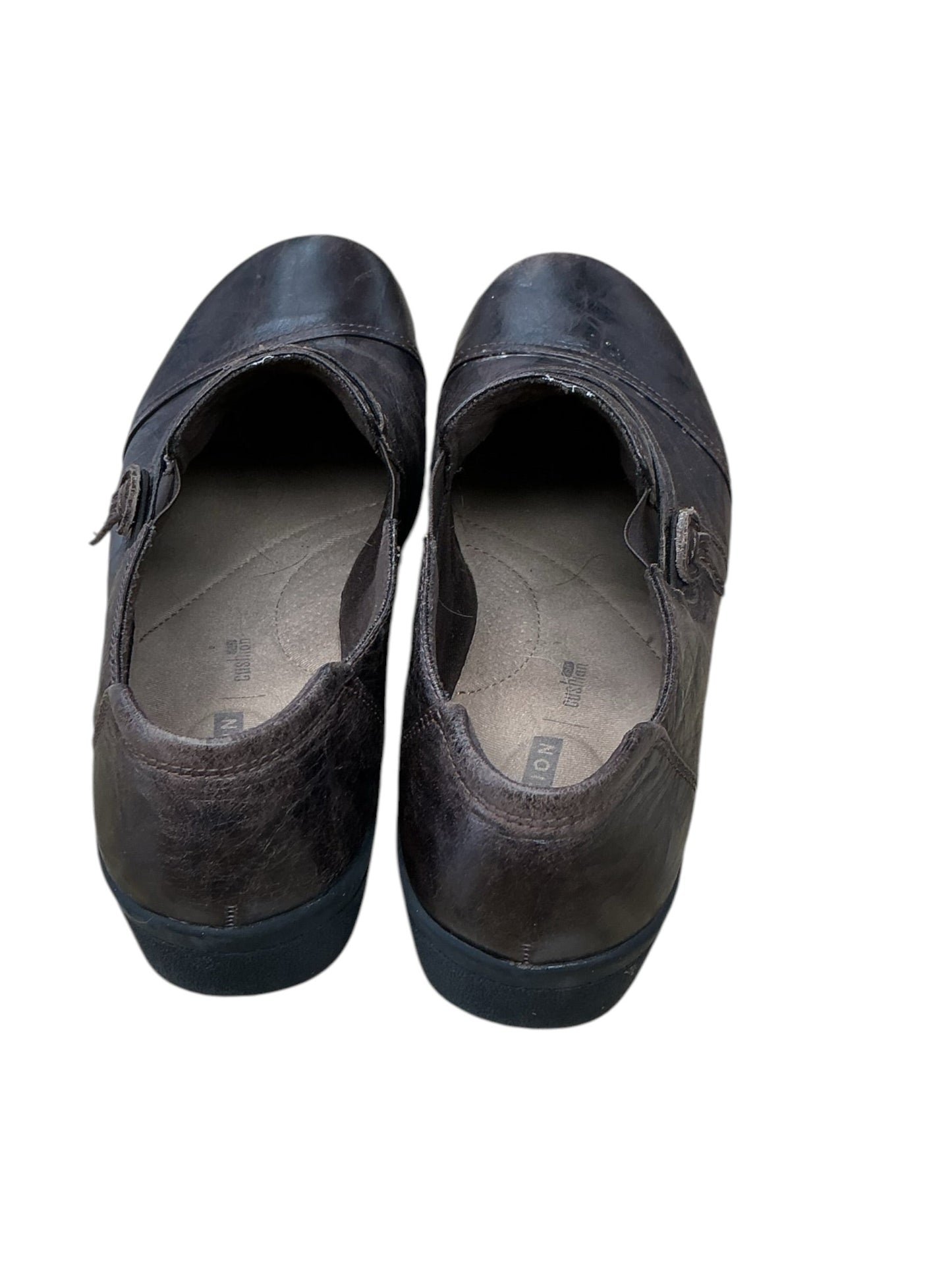 Shoes Flats By Clarks In Brown, Size:11