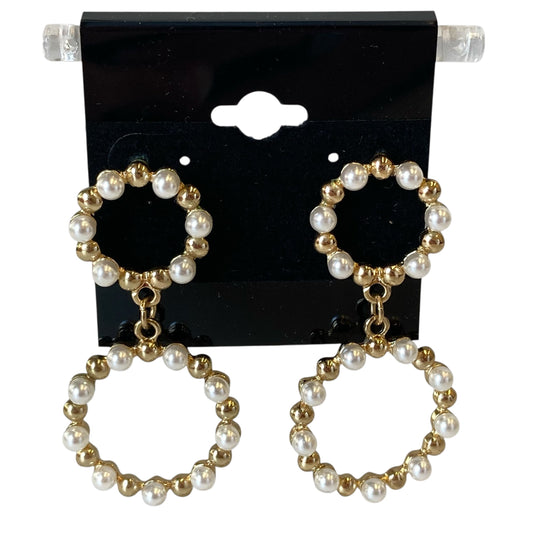 Earrings Dangle/Drop By Baublebar In Gold & White