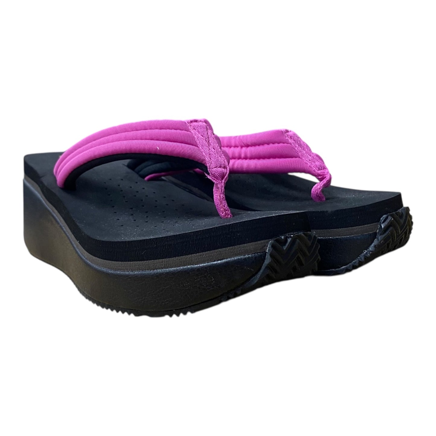 Sandals Flip Flops By Volatile In Black & Pink, Size:7