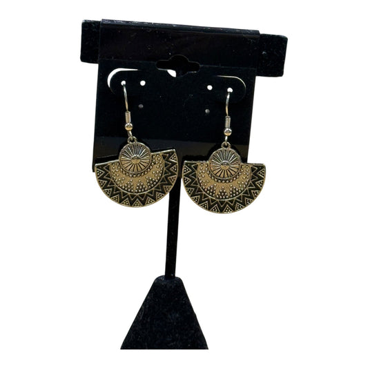 Earrings Dangle/Drop By  Cme In Black & Gold