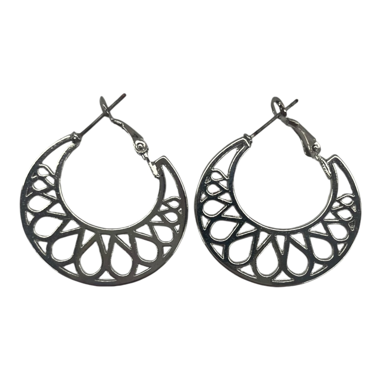 Earrings Hoop By Clothes Mentor In Silver