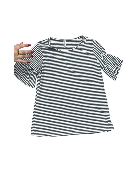 Top Ss By Tickled Teal In Grey & White, Size:M