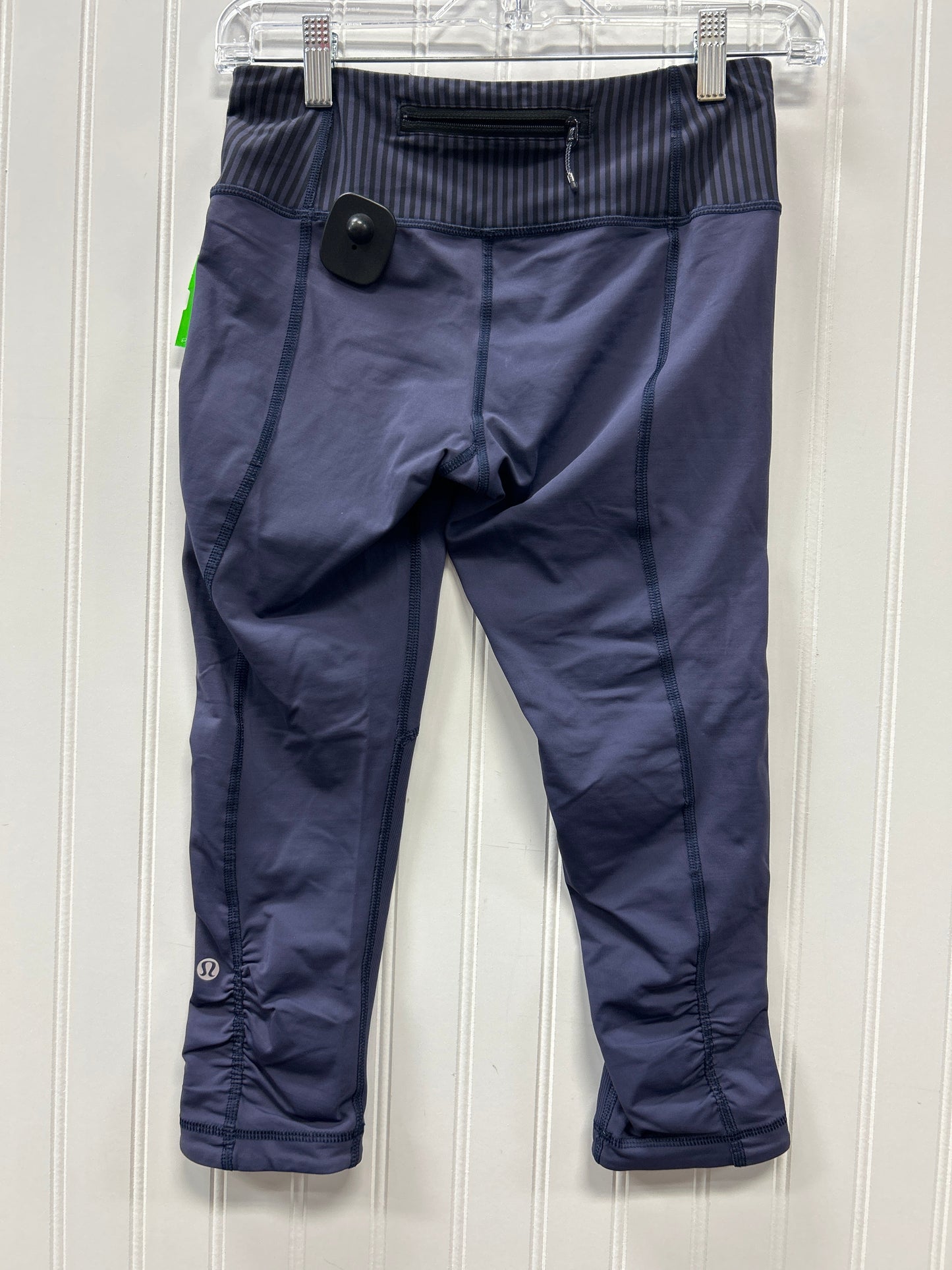 Athletic Leggings Capris By Lululemon In Navy, Size:4