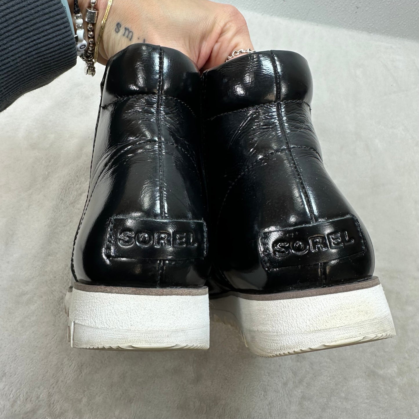 Boots Ankle Flats By Sorel In Black, Size: 8