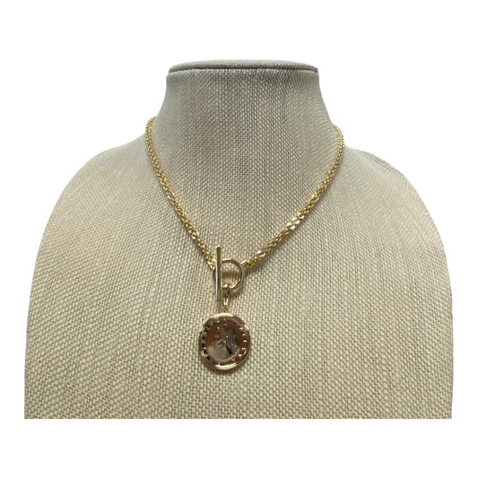 Necklace Pendant  In Gold