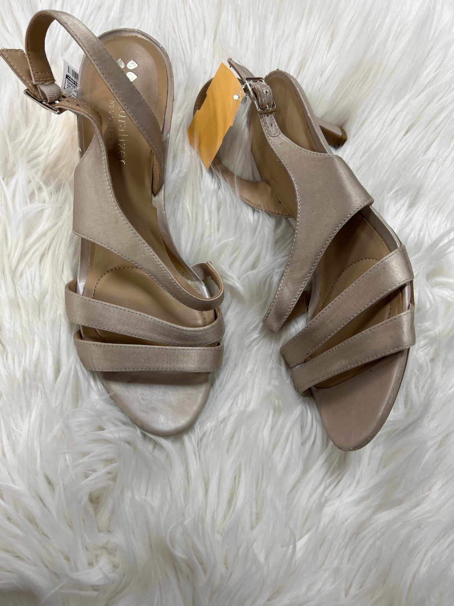 Shoes Heels Kitten By Naturalizer In Beige, Size:8