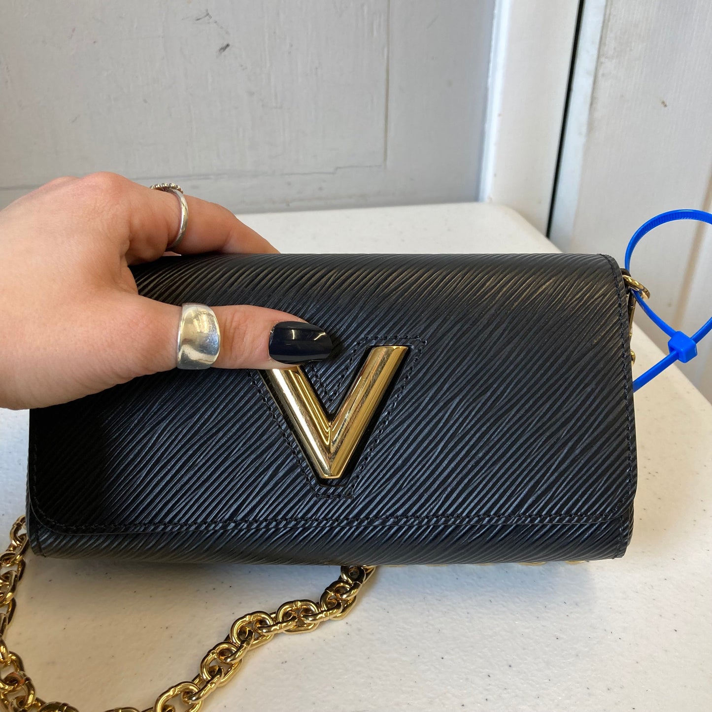 Handbag Luxury Designer By Louis Vuitton In Black, Size:Small