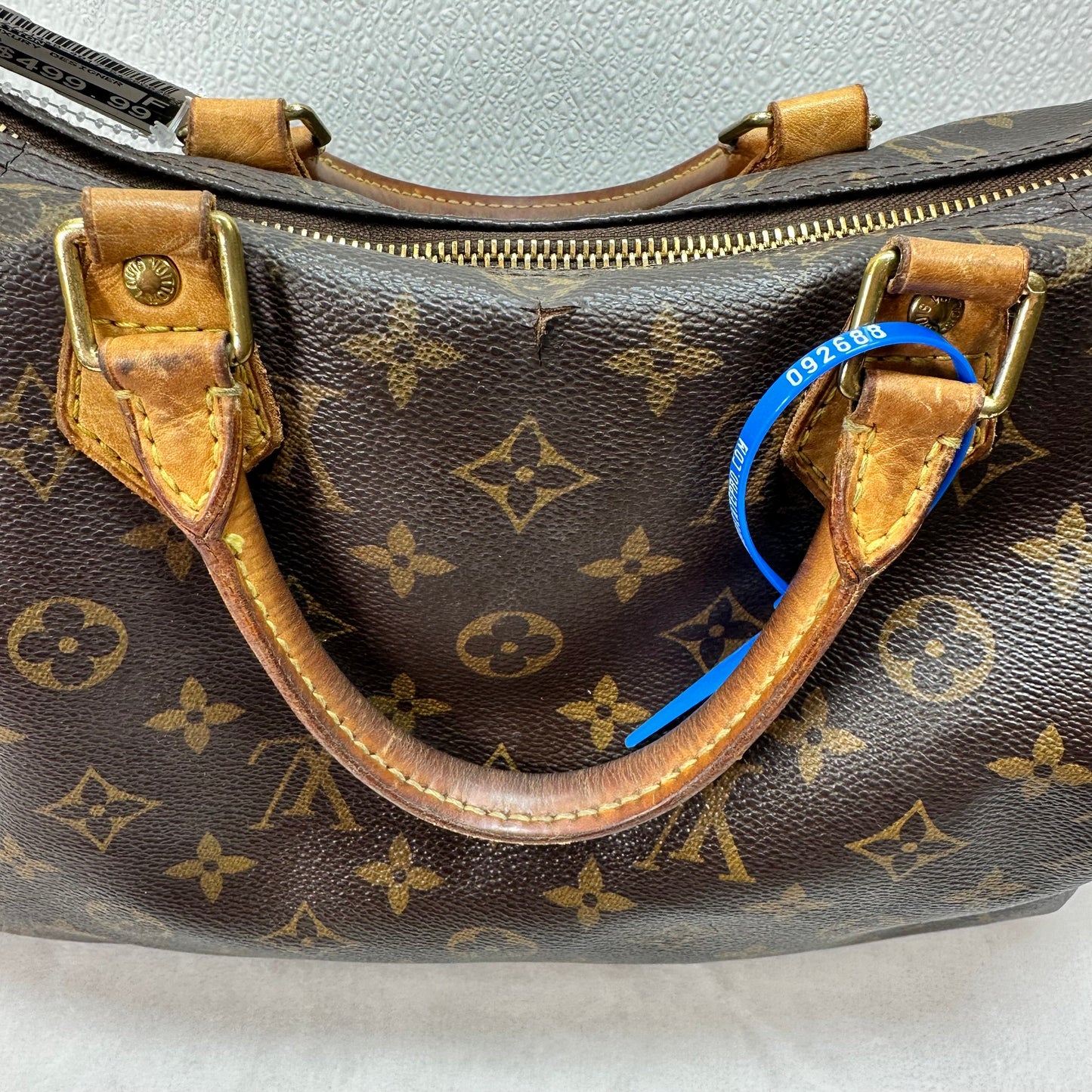 Speedy Handbag Luxury Designer By Louis Vuitton, Size: Medium