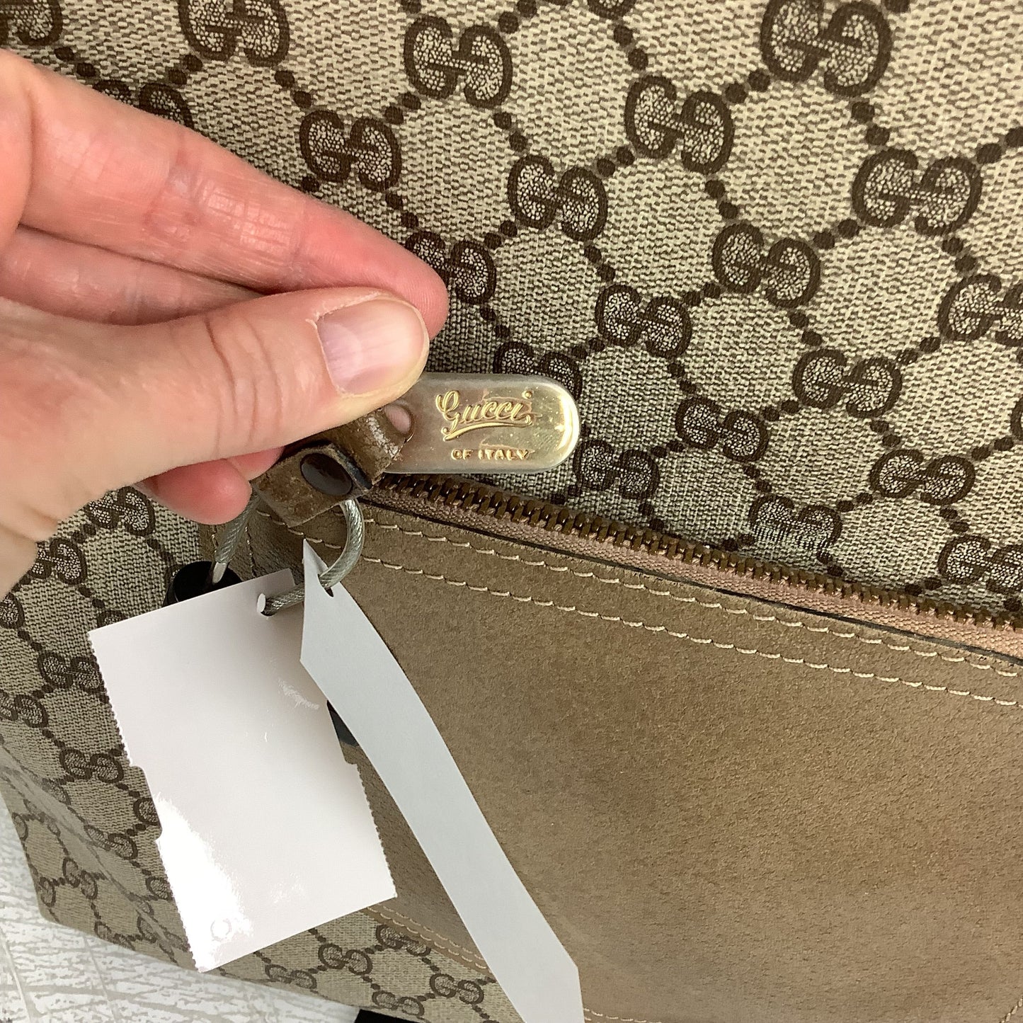 Tote Luxury Designer By Gucci, Size: Large