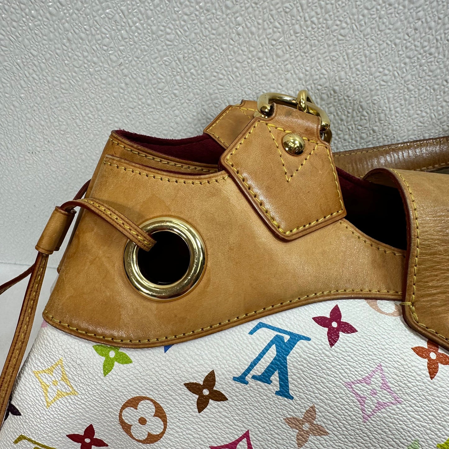 Handbag Luxury Designer By Louis Vuitton, Size: Large