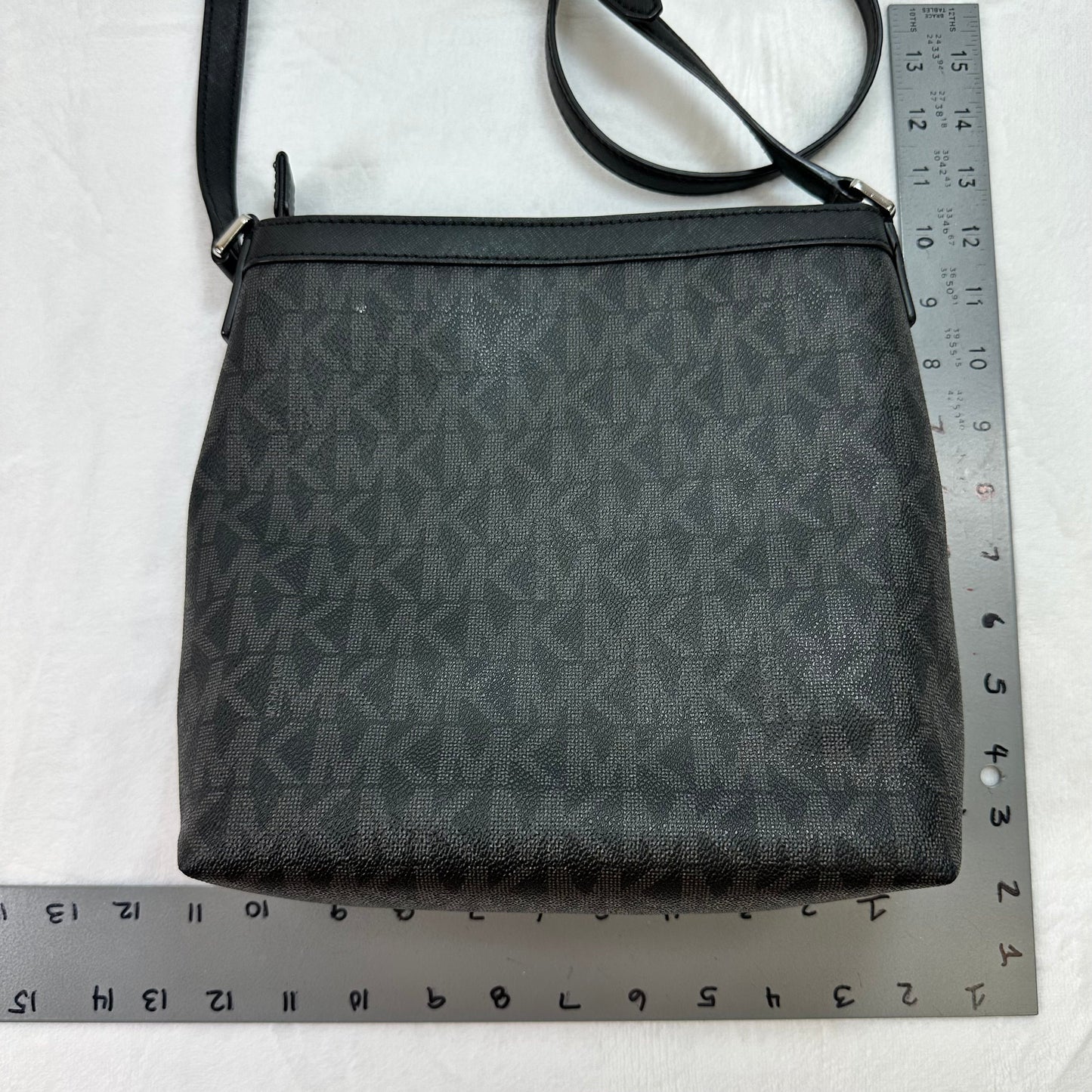 Crossbody Designer By Michael Kors, Size: Medium