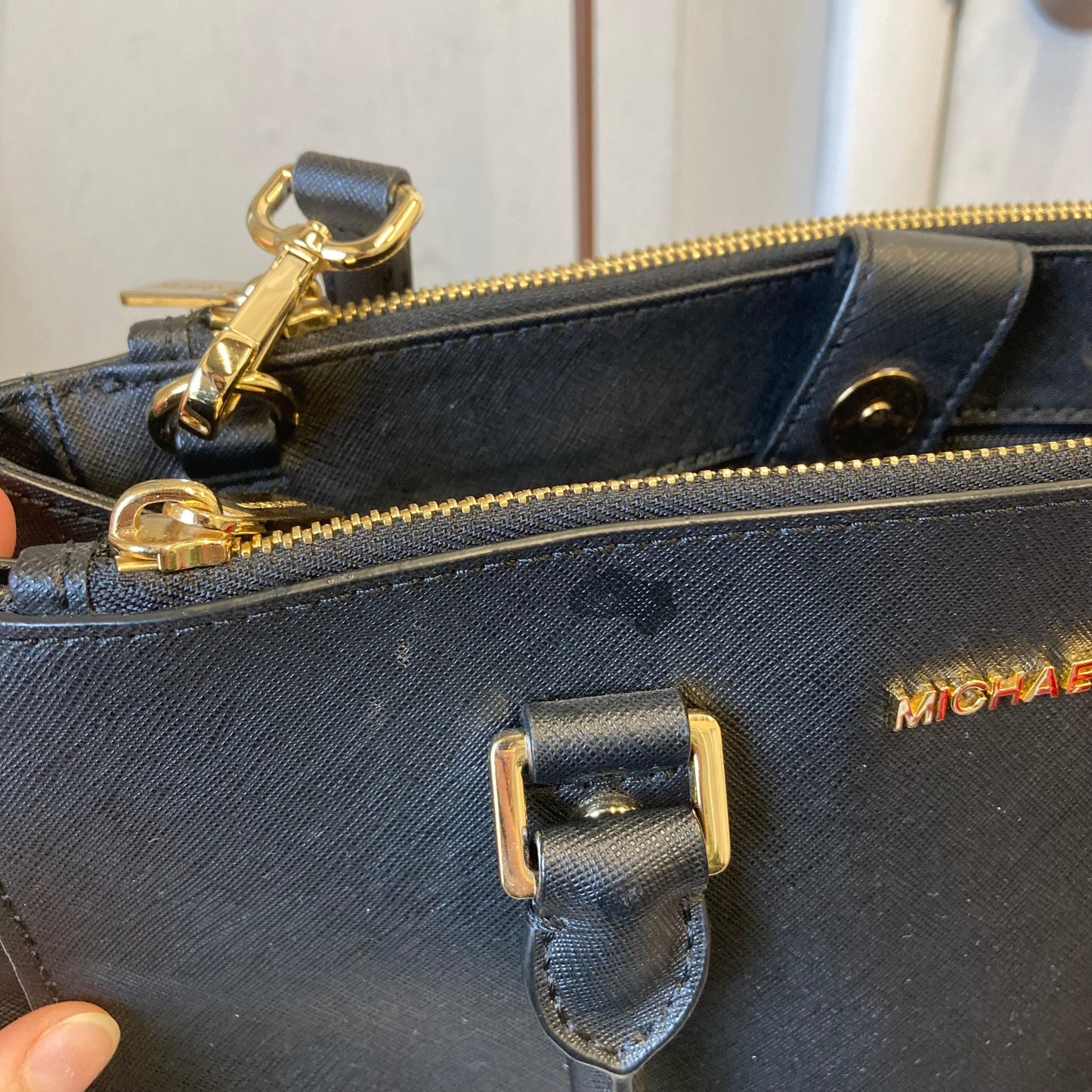 Handbag Designer By Michael Kors In Black, Size:Medium