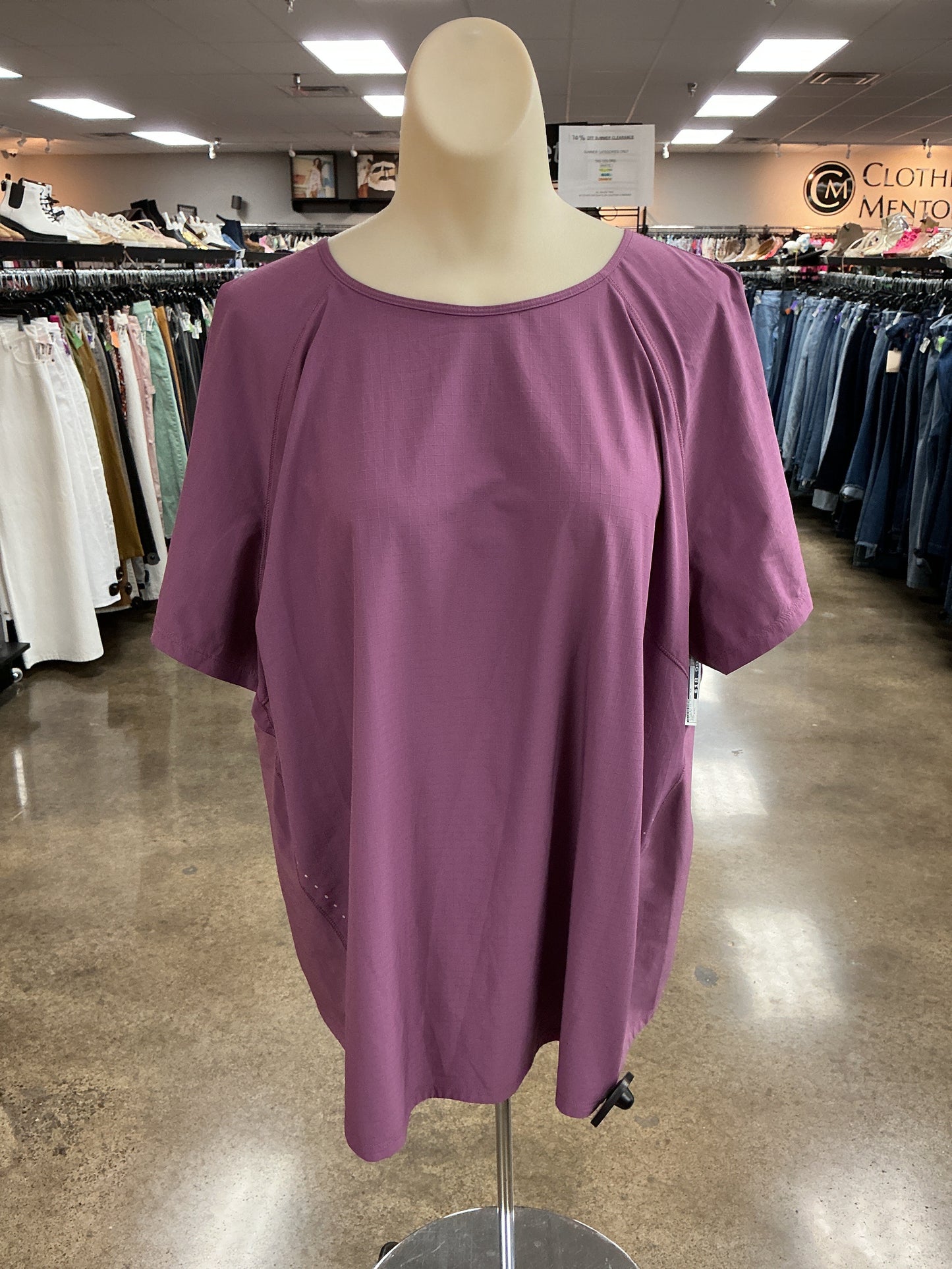 Athletic Top Ss By Lululemon In Purple, Size:Xxl