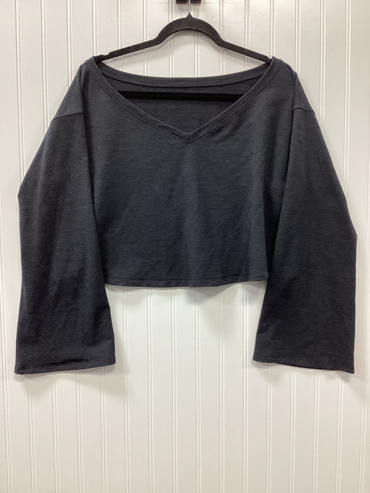 Athletic Top Ls Crewneck By Lululemon In Grey, Size:M