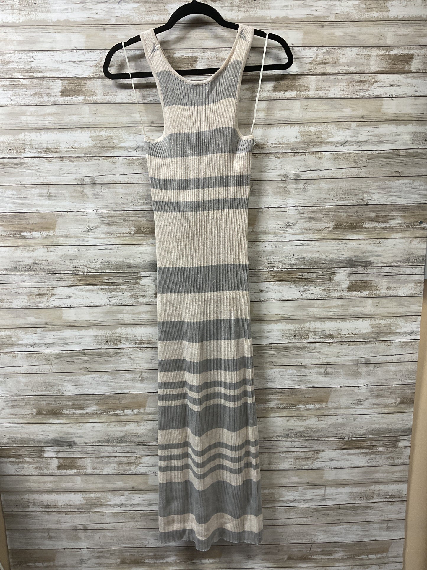 Dress Casual Maxi By Clothes Mentor In Striped Pattern, Size:S