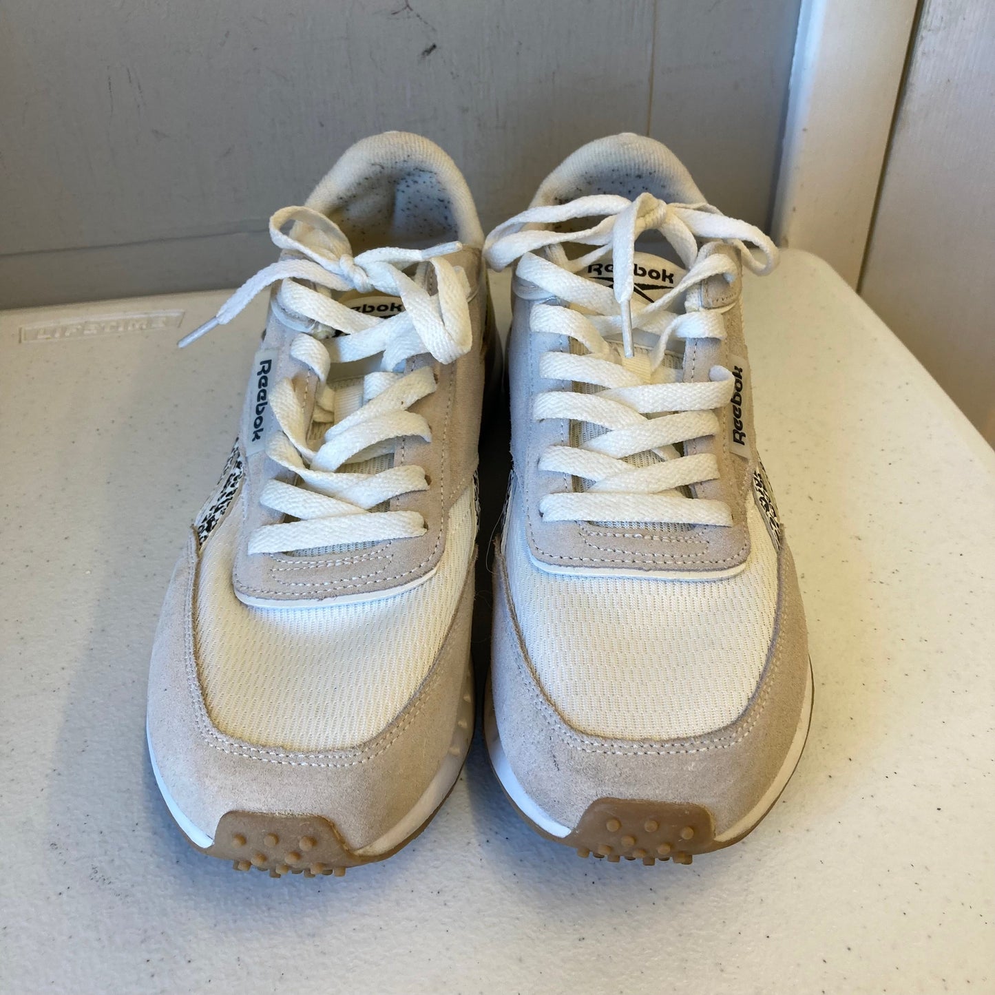 Shoes Athletic By Reebok In Tan & White, Size:10