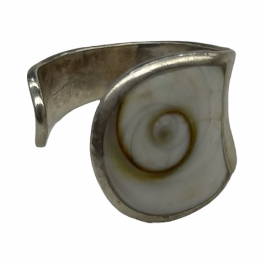 Ring Sterling Silver By Clothes Mentor In Cream & Silver, Size:8