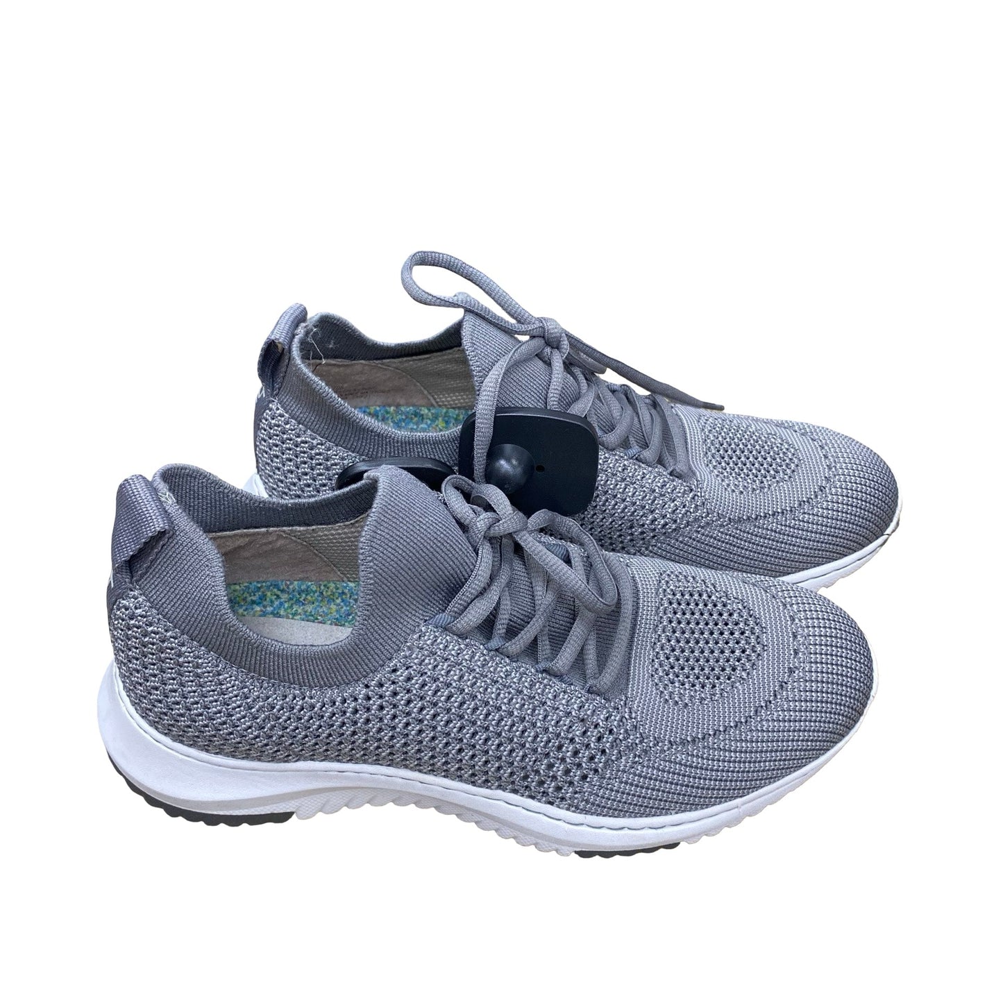 Shoes Sneakers By Clothes Mentor In Grey, Size:7