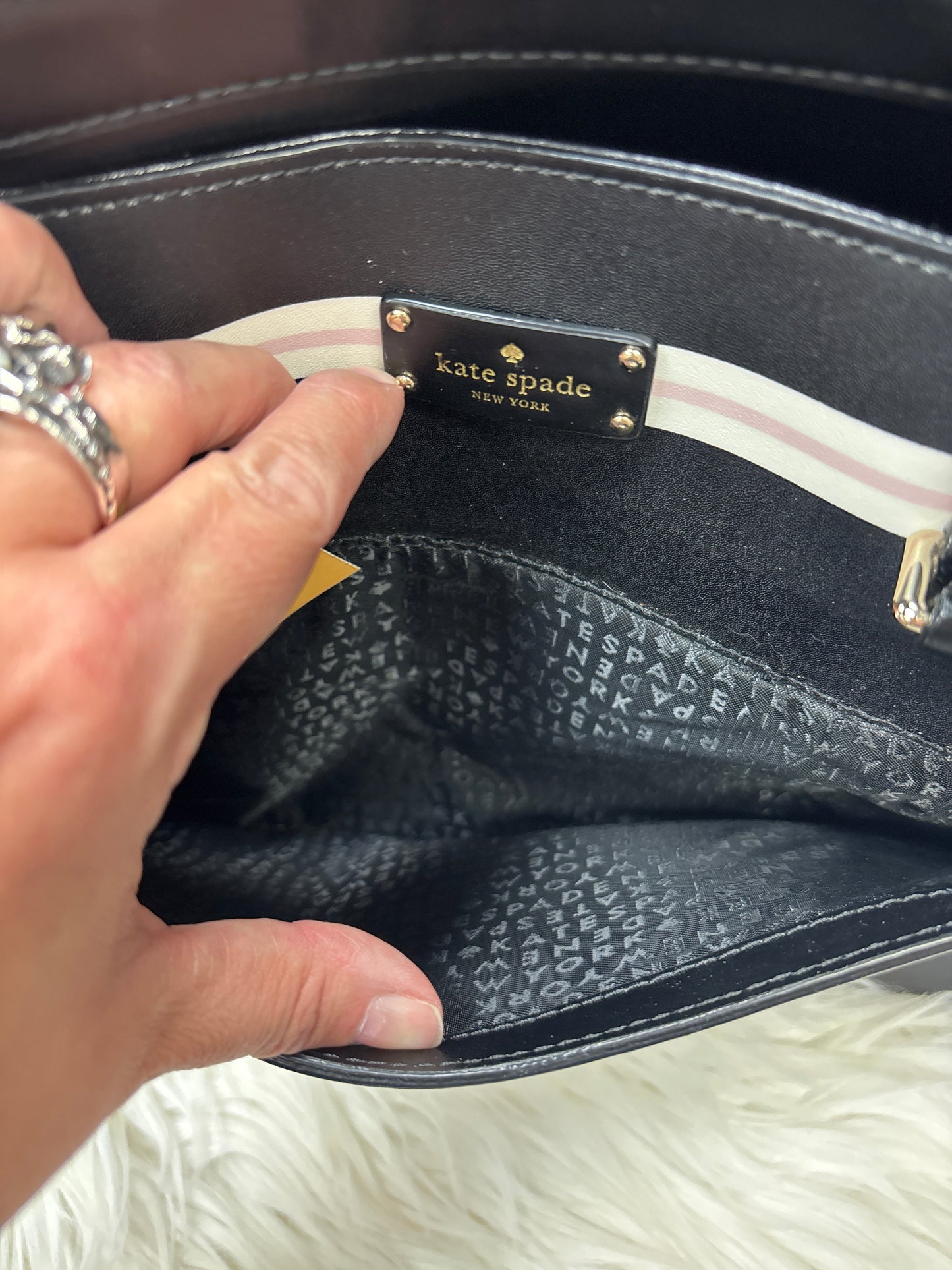 Handbag Designer By Kate Spade In Black & White, Size:Medium