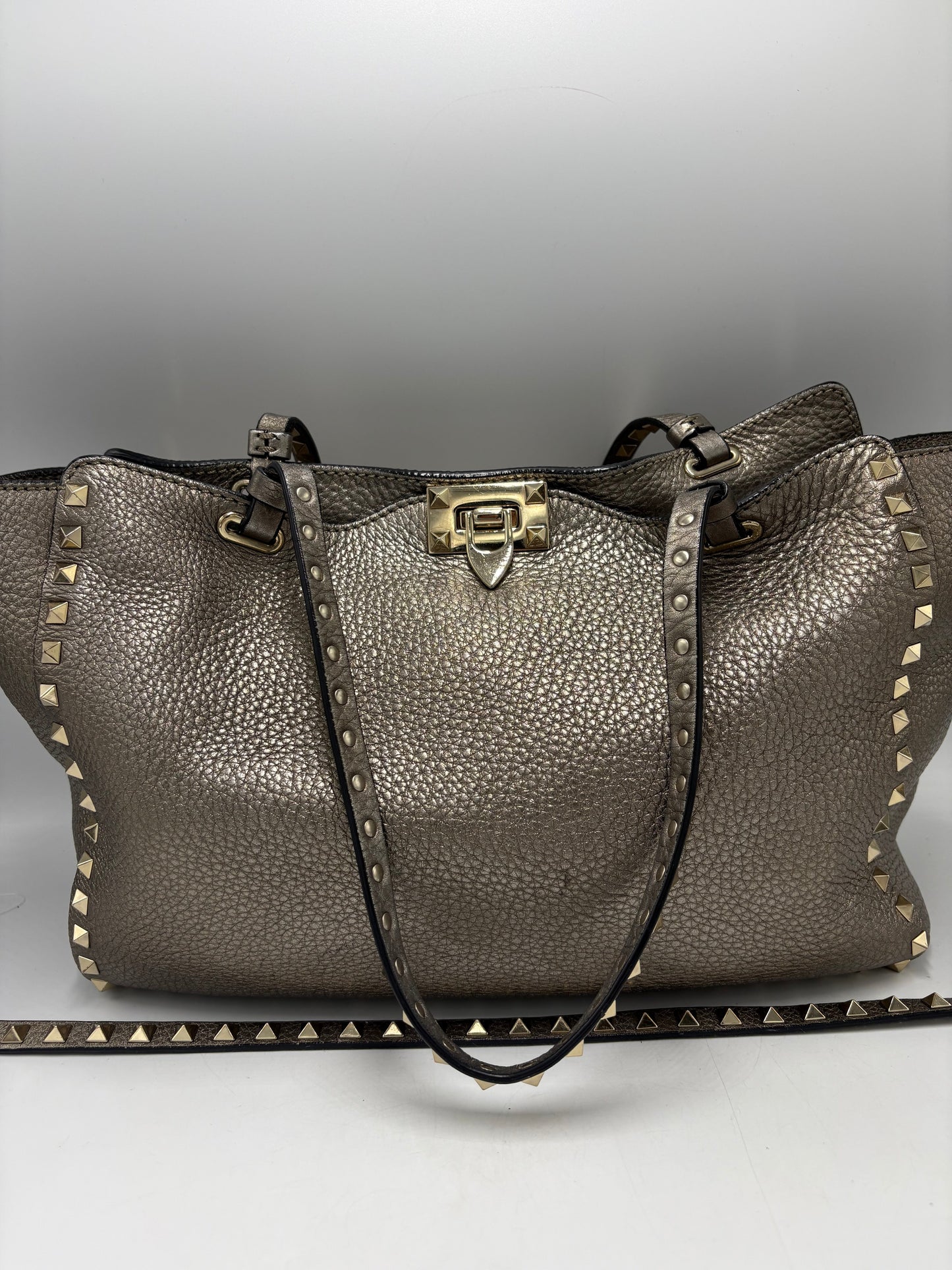 Valentino-Garavani Rockstud Medium Luxury Tote / Handbag