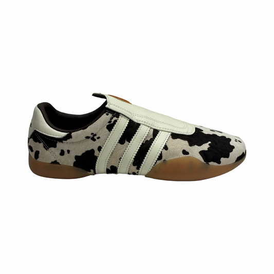 Shoes Sneakers By Adidas In Black & Cream, Size:8