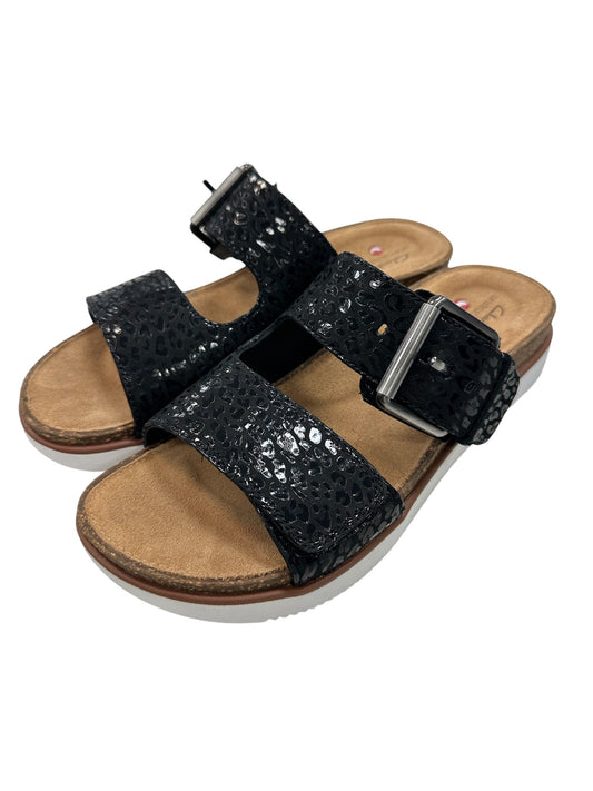 Sandals Flats By Clarks In Black, Size:7.5