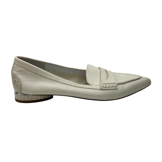 SHOES FLATS by DONALD PLINER In CREAM, Size: 9.5