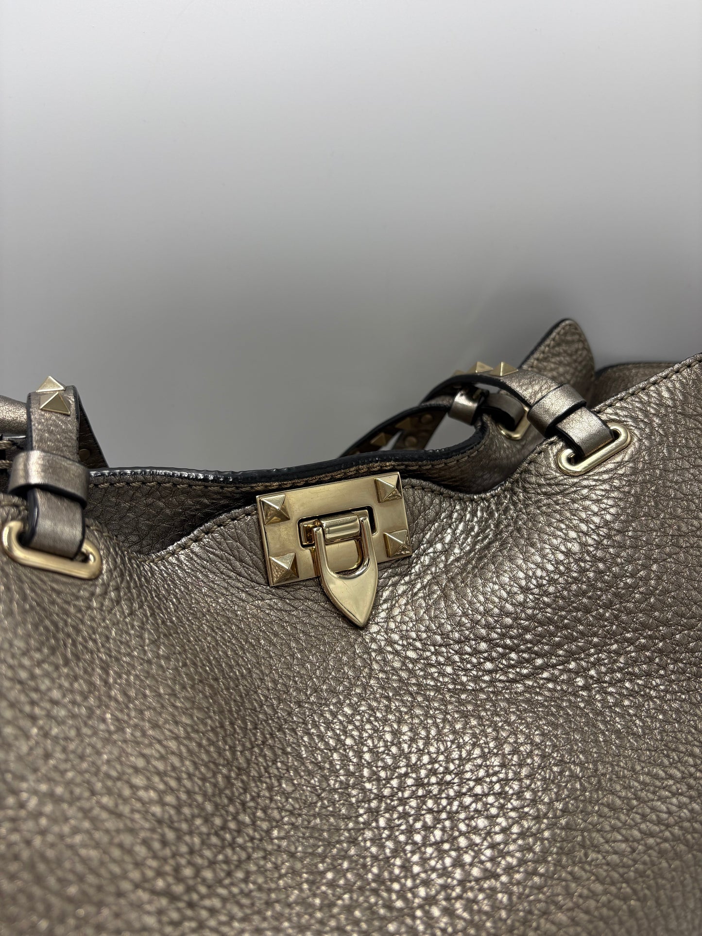 Valentino-Garavani Rockstud Medium Luxury Tote / Handbag