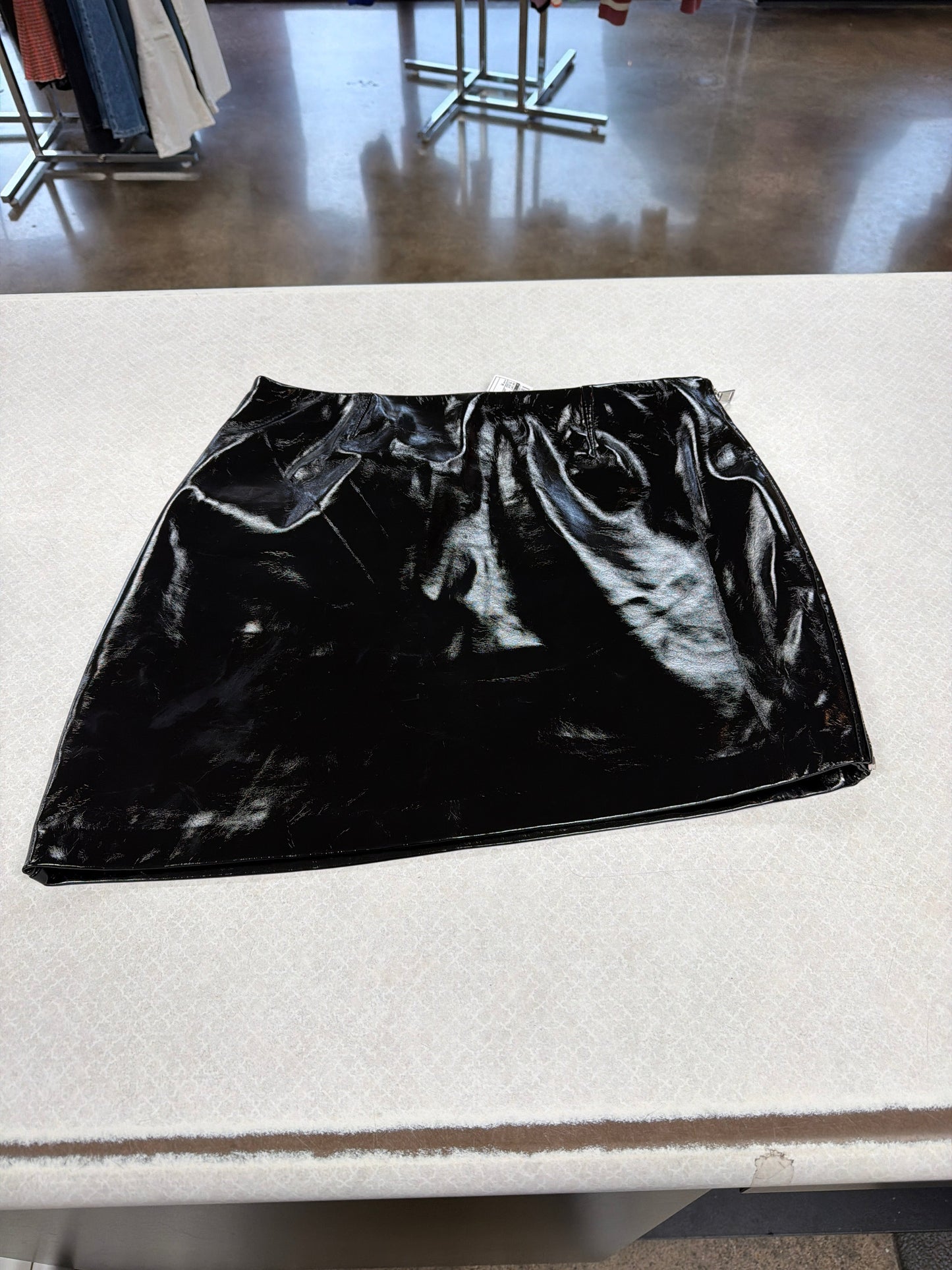 Skirt Mini & Short By Clothes Mentor In Black, Size:M