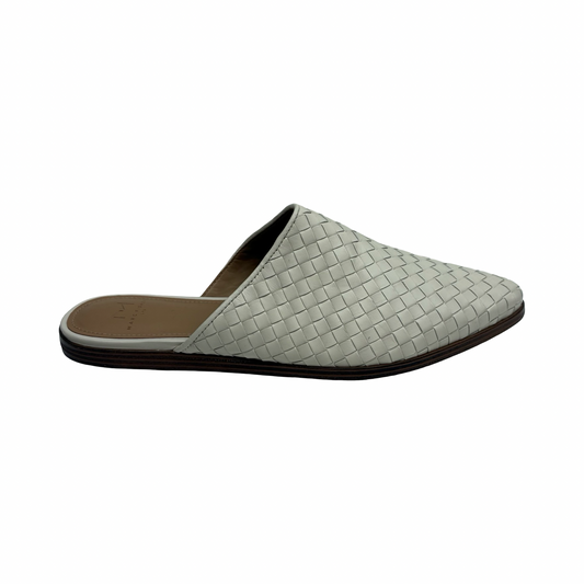 Shoes Flats By Marc Fisher In Cream, Size:8