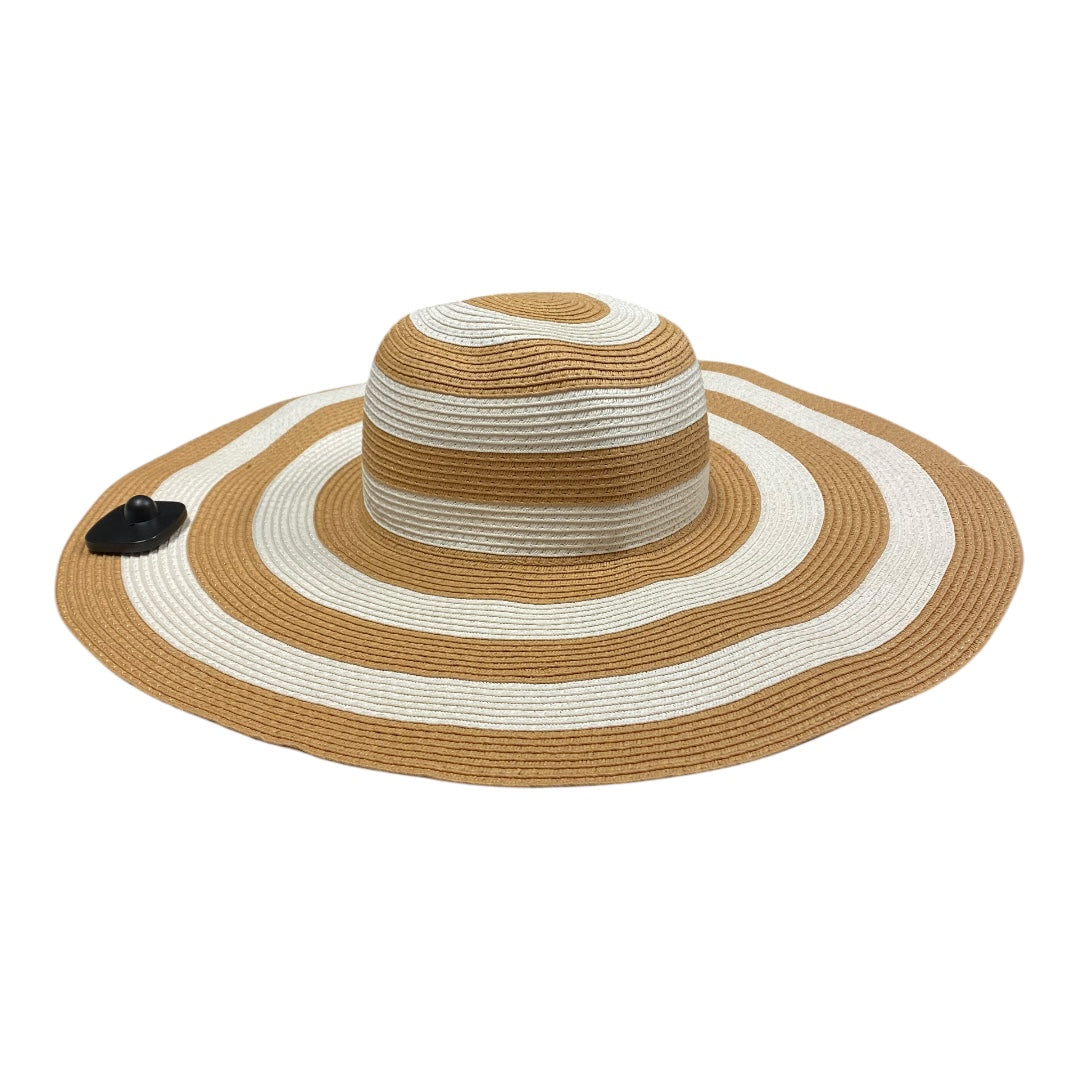 Hat Sun By Clothes Mentor In Cream & Tan