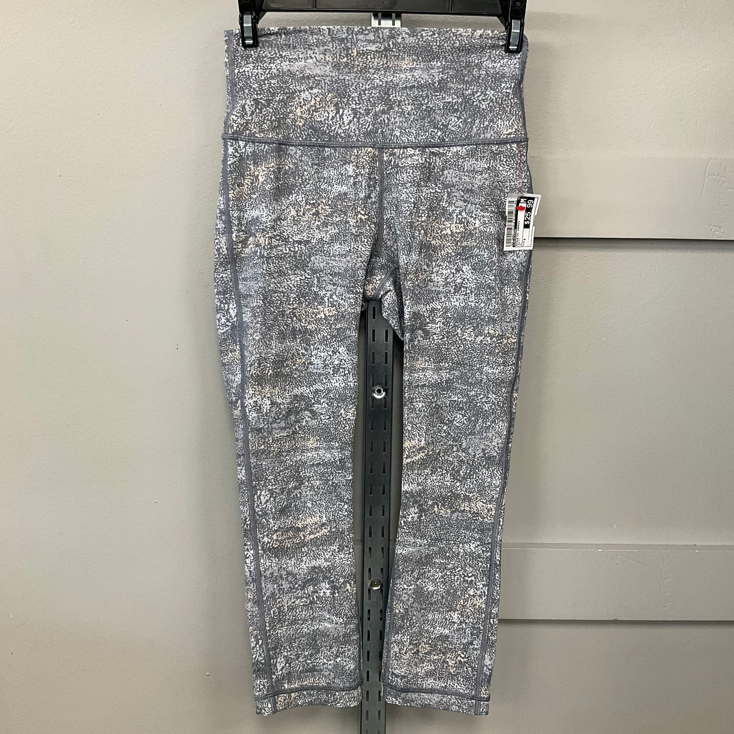 ATHLETIC CAPRIS by LULULEMON In MULTI, Size: 4