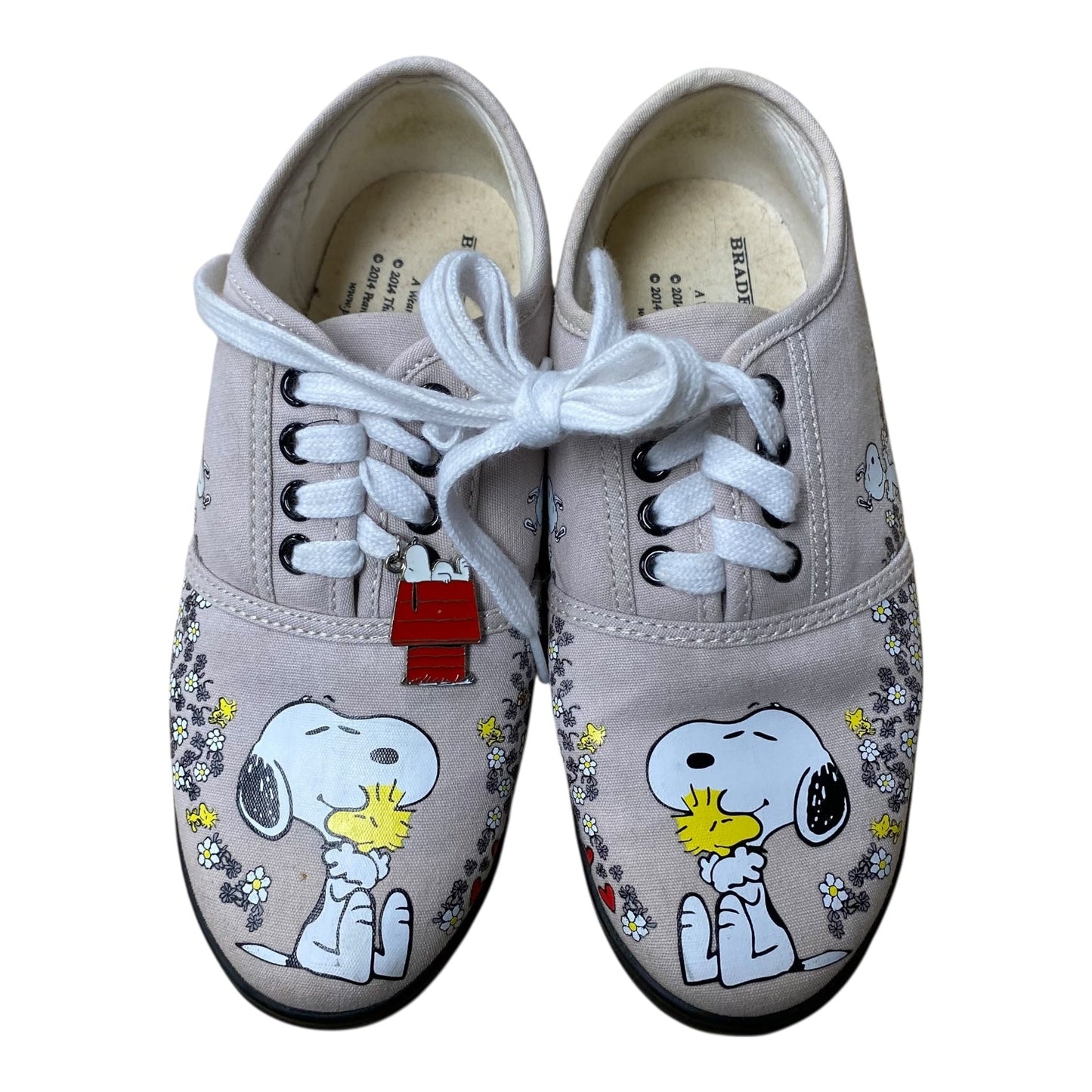 Shoes Sneakers By the bradfort exchange In Beige, Size:6.5